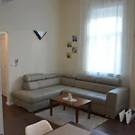 M2-apartment Сомбатхей